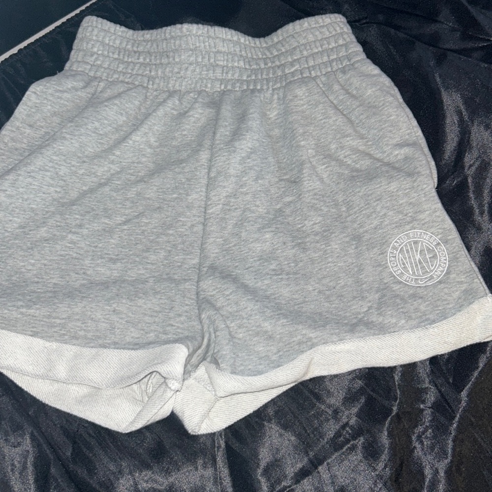 Grey Nike shorts